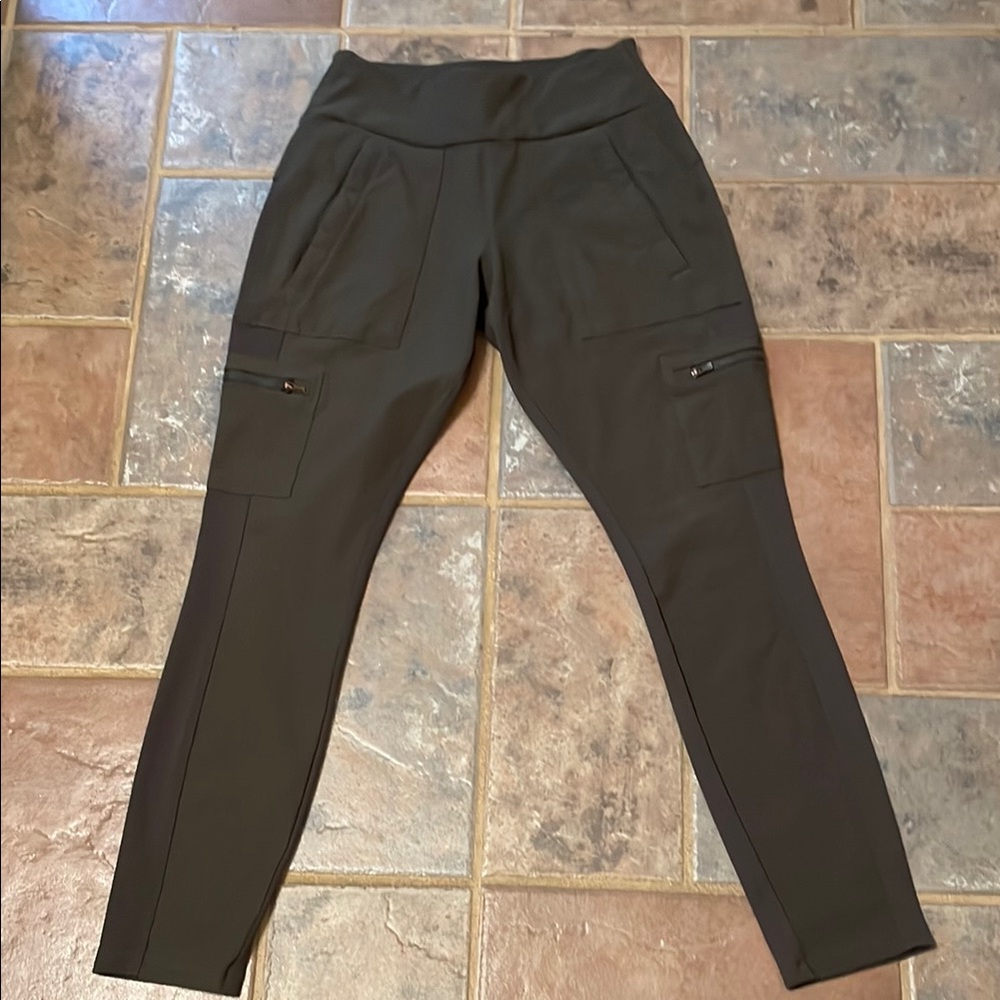 Athleta headlands hybrid cargo pants sz 2P